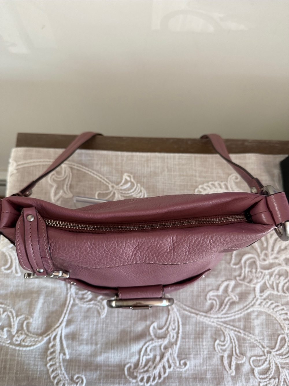 B Makowsky Dusty Rose Leather Crossbody Bag with Keyring Charm - Picture 3 of 16